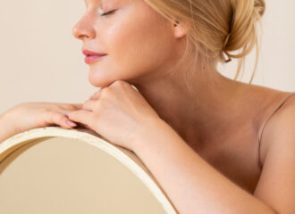 Актуальные косметологические процедуры на осень: стратегия восстановления и омоложения после лета