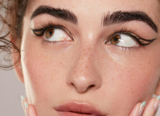 Косметика для бровей: подсказки для создания безупречного образа