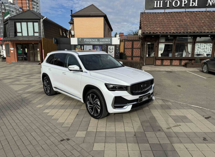 Аренда Geely Monjaro: комфортный и современный кроссовер для поездок любого уровня